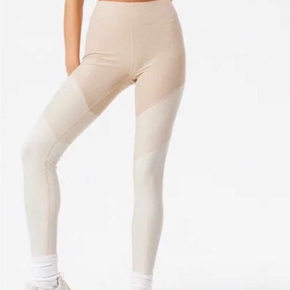 Outdoor Voices Beige and Cream Leggings